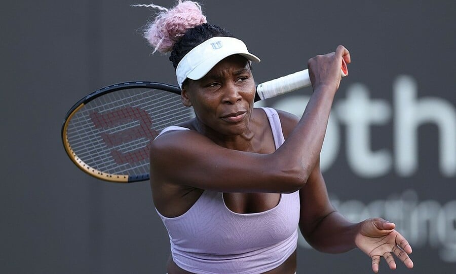 Venus Williams dự Wimbledon ở tuổi 43