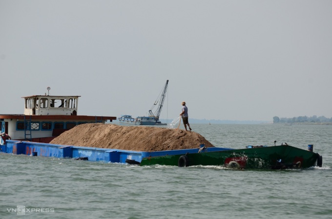 Extracción de arena en los ríos del delta del Mekong. Fotografía: Ngoc Tai