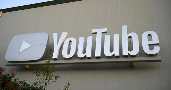 YouTube takes strong action, users 'race' to remove ad blockers