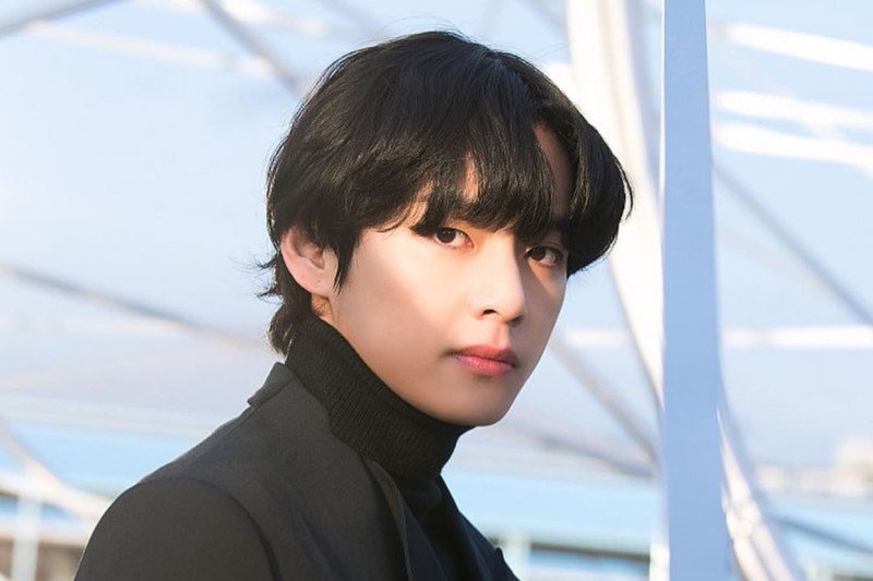 V (BTS) được cho là sẽ có mặt tại Việt Nam vào tháng 8 để dự sự kiện. Ảnh: Big Hit