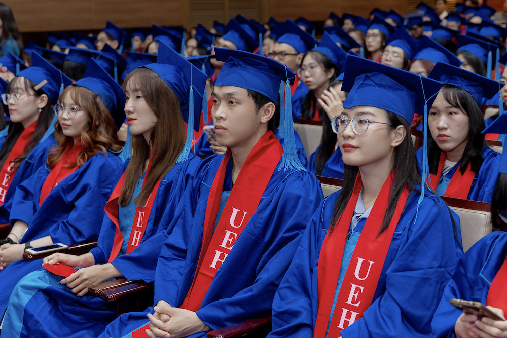 Die Studiengebühren an öffentlichen Universitäten sind astronomisch hoch, viele Schulen kosten Hunderte Millionen pro Jahr