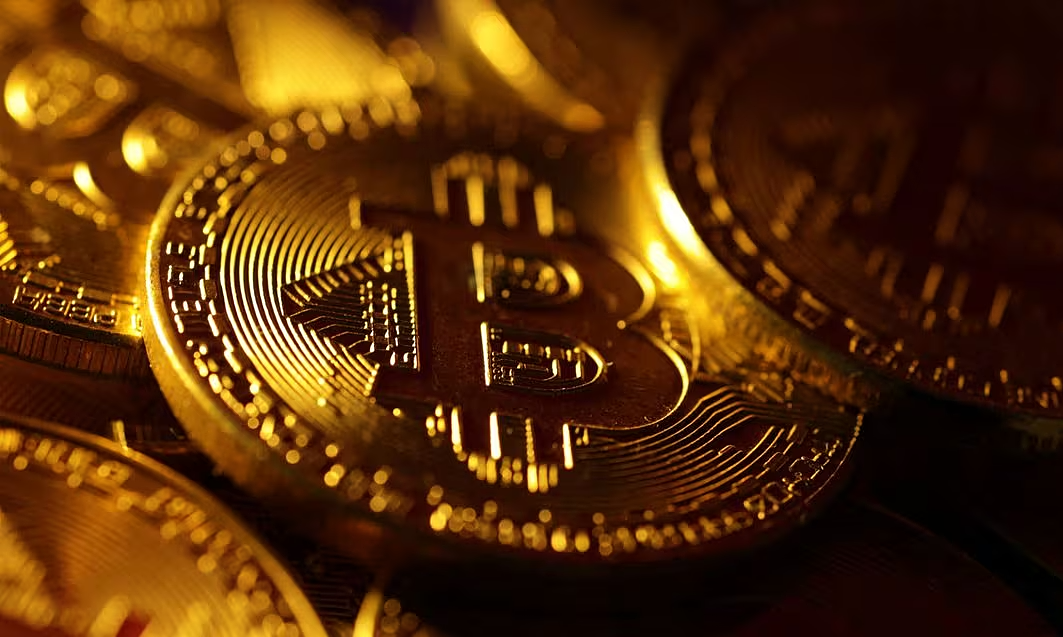 Giá Bitcoin nhảy múa sau khi quỹ ETF được phê duyệt