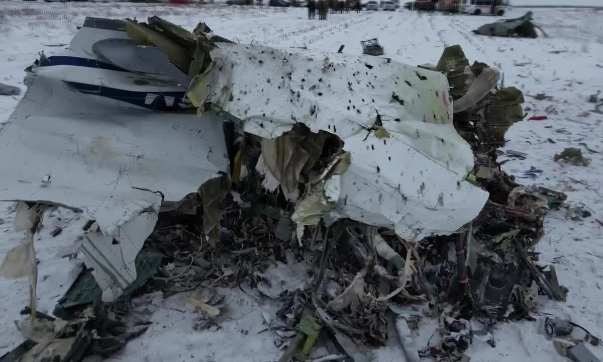 우크라이나, 러시아 보안군, 고위 공무원 추락 사고 IL-76 탑승 막았다