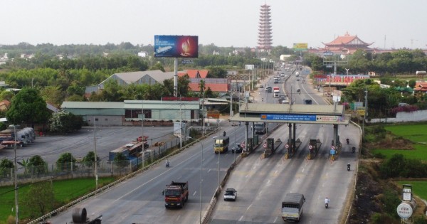 Hàng loạt trạm thu phí bỏ hoang thành 'cái bẫy' người tham gia giao thông