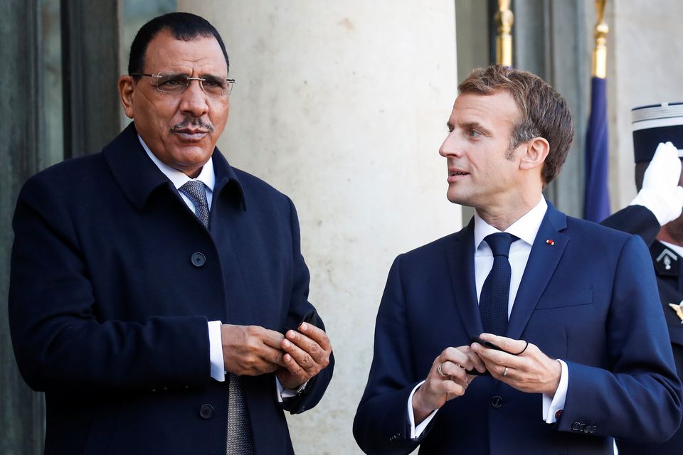 French President regularly exchanges with Niger's exiled president. Image 1