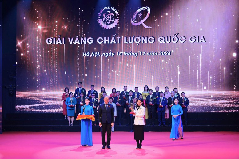 Nestlé Vietnam honored to receive the Gold Prize of the 2nd National Quality Award