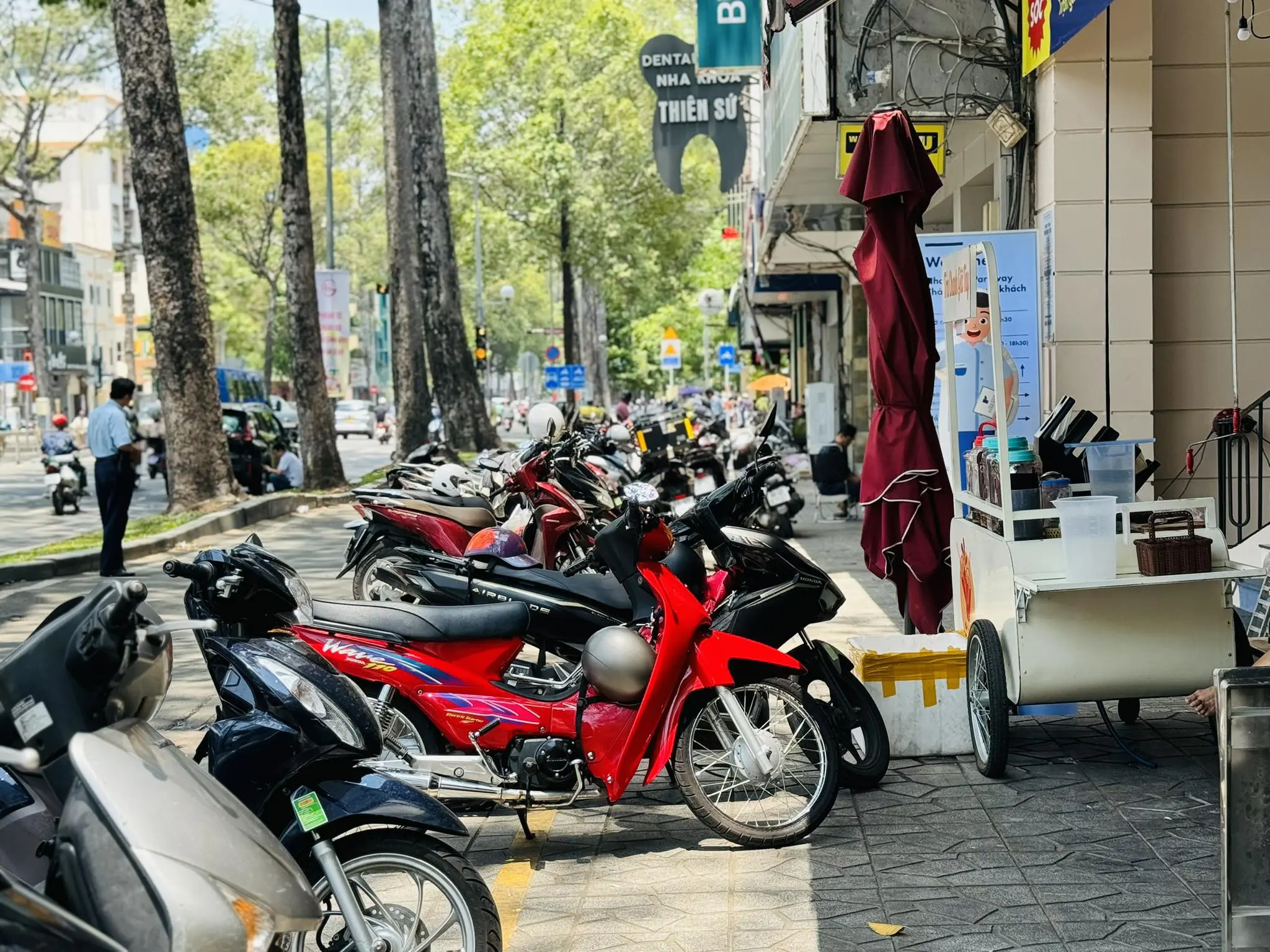 TP.HCM: Trả phí thuê vỉa hè, người dân thoát cảnh nơm nớp chạy trốn nhân viên đô thị- Ảnh 7.