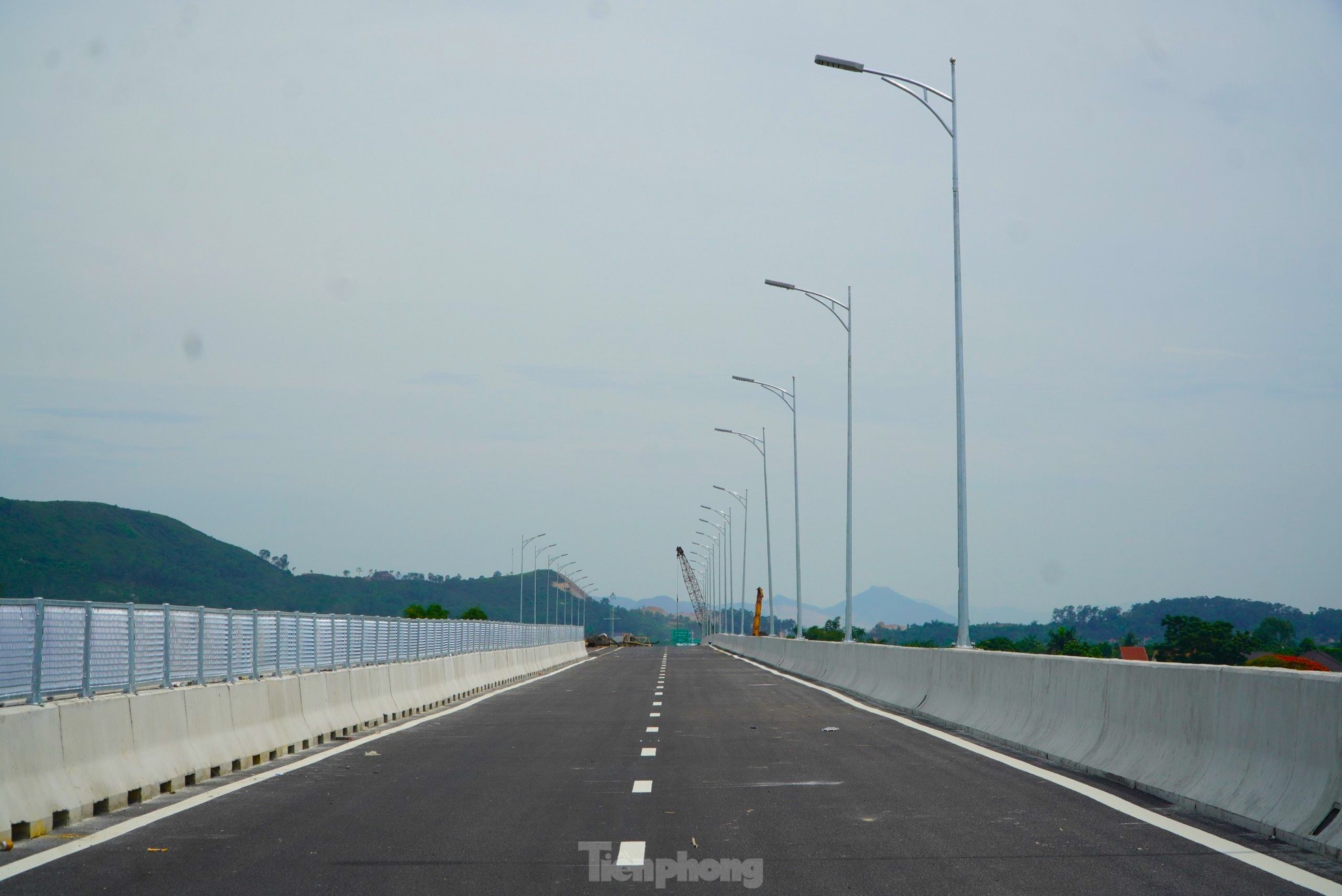 開通前の南北高速道路にかかる最長の河川橋（写真6）