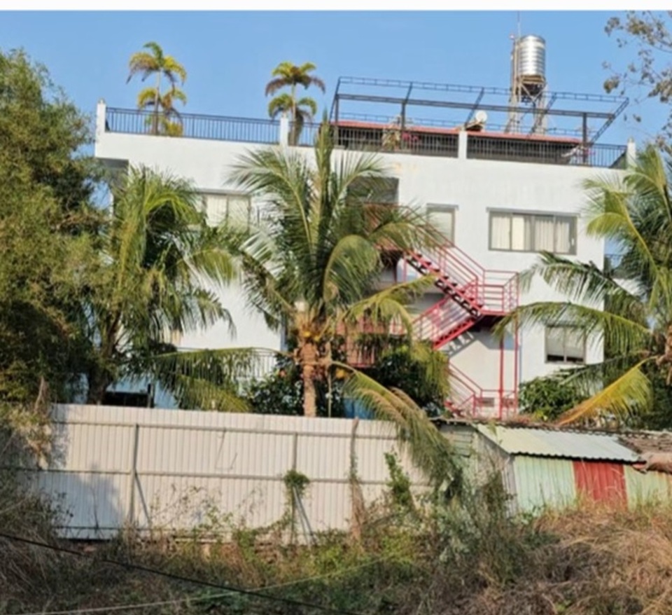 Illegal errichtete Villa blockiert den Eingang zum Ökotourismusgebiet Quy Nhon Meer bei Bai Truong. Foto von Hong Linh