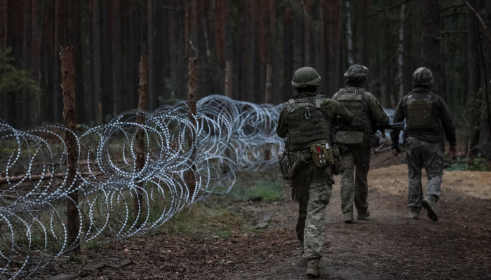 Ukraine fordert Belarus auf, Truppen von der Grenze abzuziehen, und warnt eindringlich