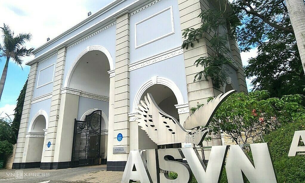 Los estudiantes de American International School AISVN no pueden regresar a la escuela después de las vacaciones de primavera