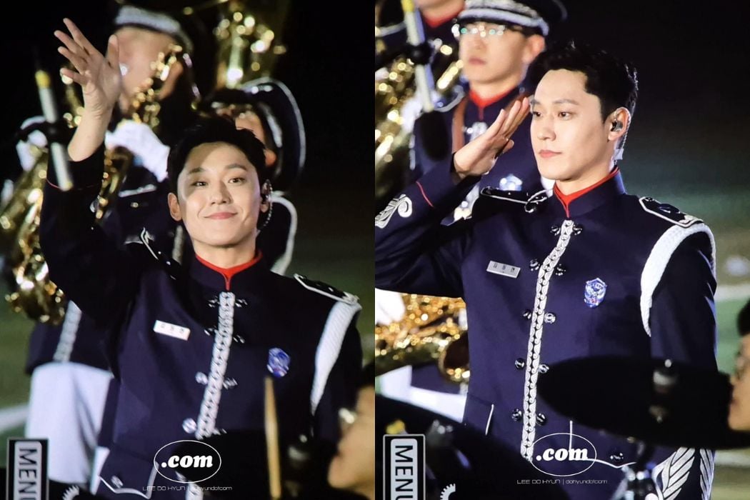 Lee Do Hyun performs with the Air Force band. Photo: Naver