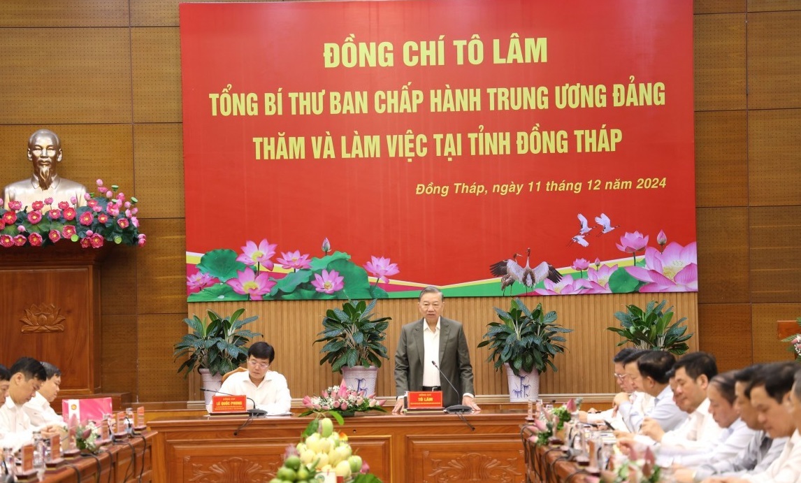 El ministro Nguyen Hong Dien propuso soluciones para Dong Thap para maximizar su potencial y promover...