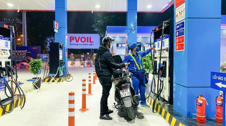 Petrovietnam maintains production activities on growth momentum - 6