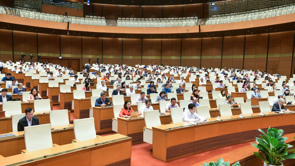 National Assembly deputies attend the morning session on November 22. Photo: Quochoi.vn