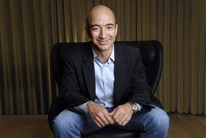 El jefe de Amazon es un poco más 