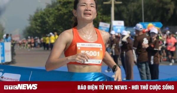 Nguyen Thi Oanh ស្វែងរកកំណត់ត្រានៅឯ Phu Quoc Marathon 2025