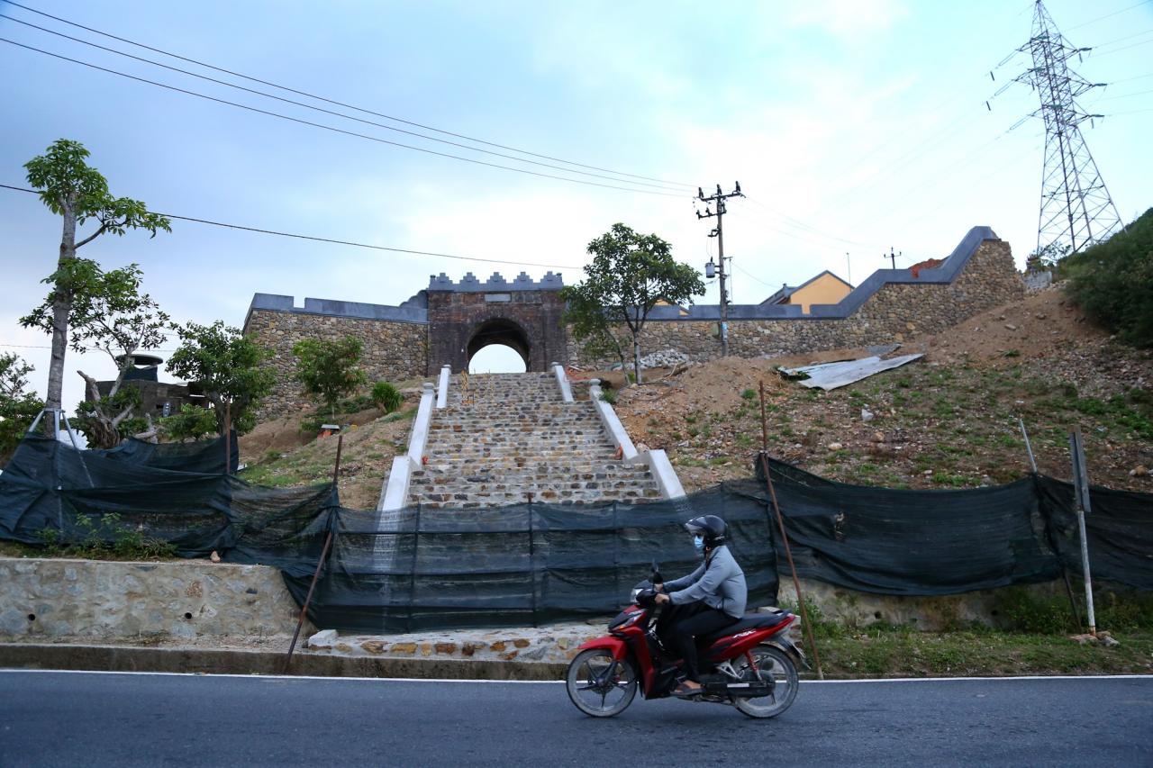 Hải Vân quan sau khi hoàn tất việc trùng tu sẽ góp phần trở thành địa điểm dừng chân, tham quan, tìm hiểu lịch sử của người dân và du khách khi ghé đến “Thiên hạ đệ nhất hùng quan”.