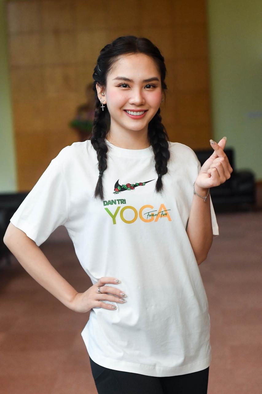 Dàn hoa hậu, á hậu khoe dáng xinh tươi tại Ngày hội yoga Dân trí - 3