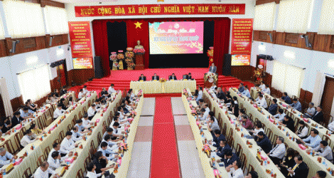 Ninh Thuan organizes 3 conferences to meet and dialogue with businesses in 2024