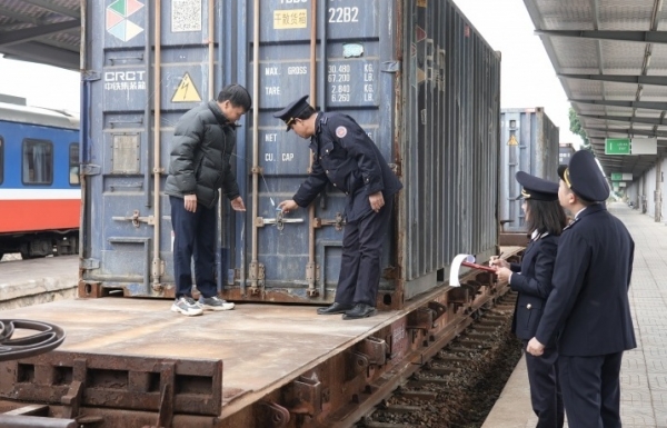 Lao Cai and Cao Bang border gates record increase in agricultural and aquatic product exports