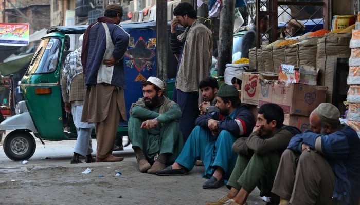 La crise économique au Pakistan pousse de nombreuses personnes à risquer leur vie en traversant la frontière vers l'Europe