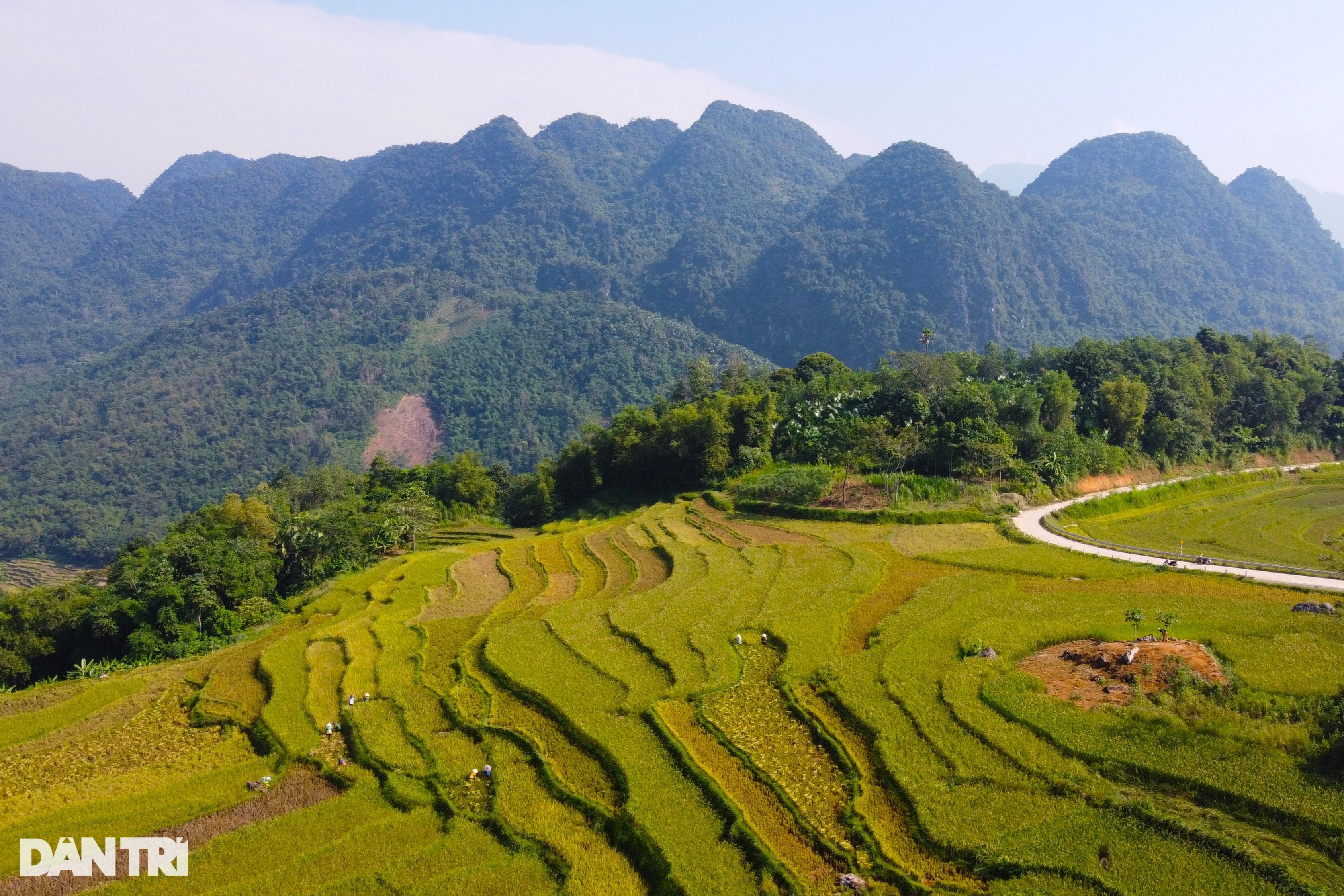 Qu'y a-t-il à Pu Luong qui rend difficile de partir ?