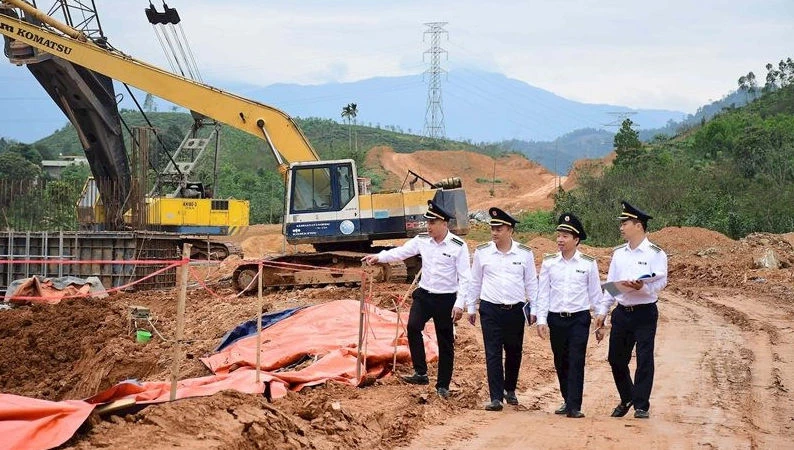 Điều chỉnh kế hoạch, phương án kiểm toán