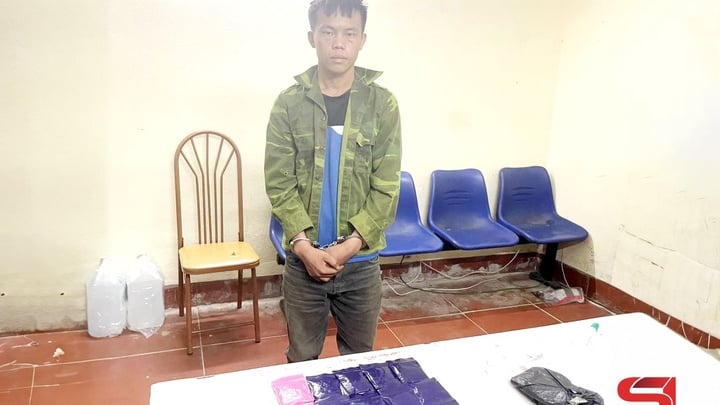 Arrest of a subject illegally trading 1,725 ​​synthetic drug pills