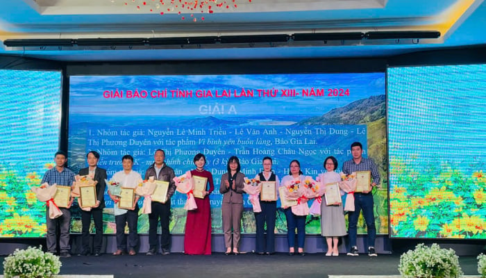 ในงาน Gia Lai Provincial Press Awards ครั้งที่ 13 ในปี 2024 มีผลงาน 40 ชิ้นได้รับรางวัล