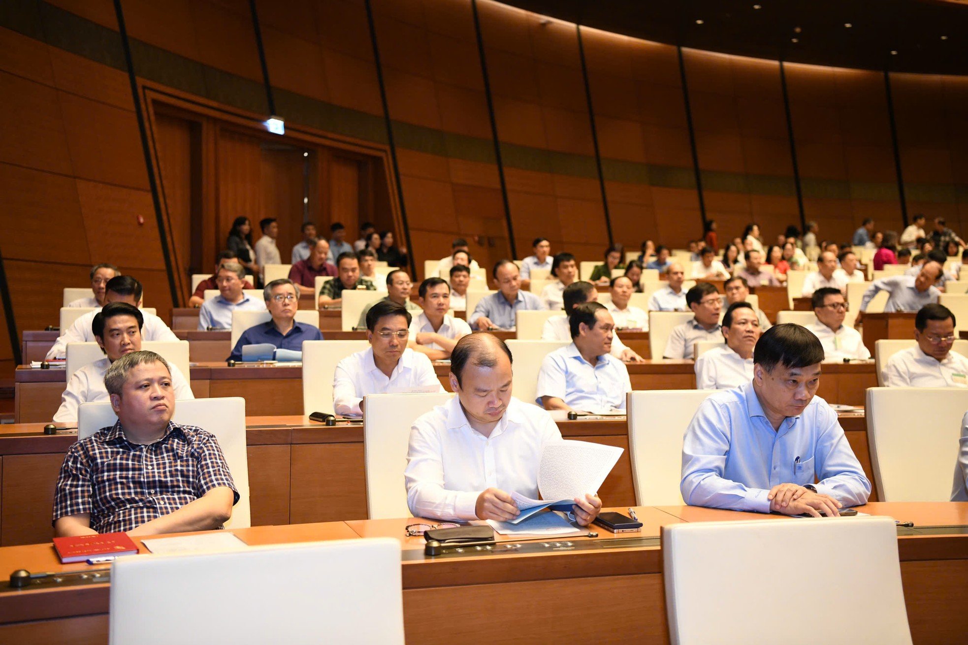 Party and State leaders attend conference to disseminate Resolution of Central Conference 10 photo 7