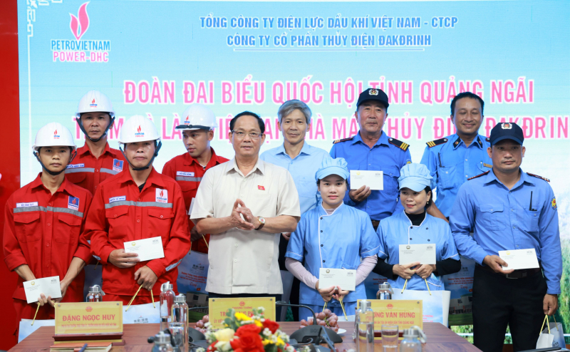 Phó Chủ tịch Quốc hội, Thượng tướng Trần Quang Phương thăm và làm việc tại nhà máy thủy điện ĐakĐRinh -0