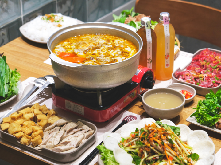 게 냄비 요리는 이 레스토랑에서 가장 유명한 요리 중 하나입니다.