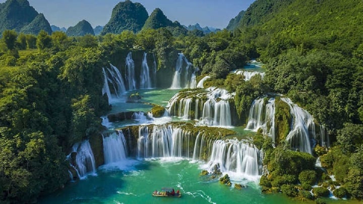 Septiembre y octubre son las épocas en las que la cascada Ban Gioc en Cao Bang vierte agua.