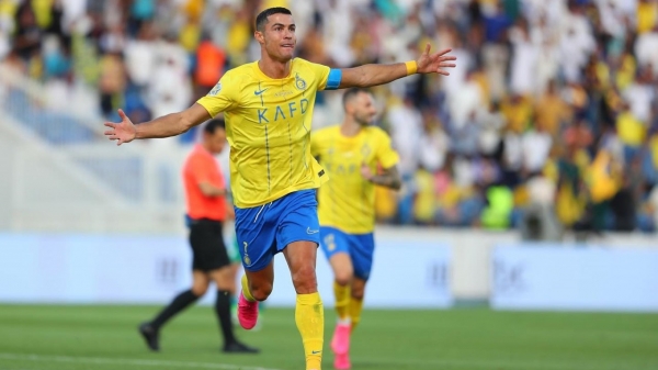 C.Ronaldo ស៊ុតបាល់ហ្វ្រីឃីកដ៏អស្ចារ្យ អ្នកចាំទីឈរស្ងៀម និងទទួលយកការបរាជ័យ។
