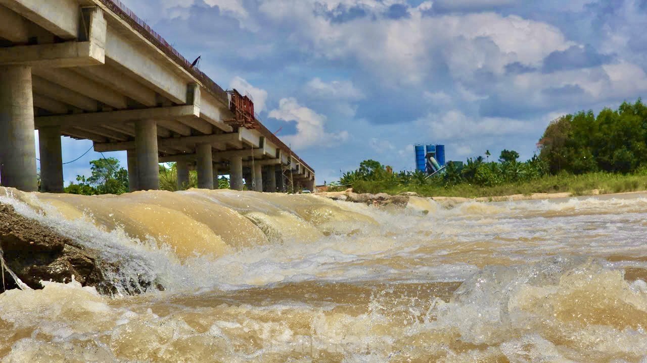 Hình hài cầu dài nhất cao tốc Quảng Ngãi - Hoài Nhơn