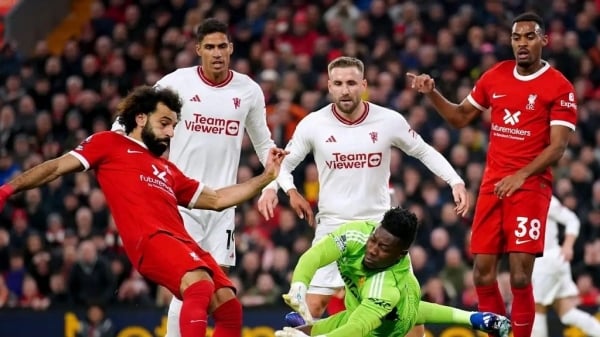 Liverpool hòa Man Utd; Arsenal trở lại vị trí dẫn đầu bảng xếp hạng