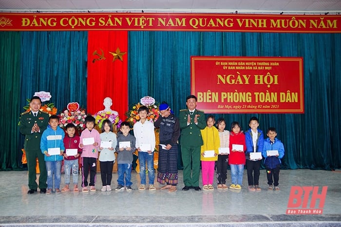 Chiến sĩ quân hàm xanh nuôi dưỡng những “chồi non” nơi biên giới, hải đảo (Bài 3): Những “mầm ươm” trưởng thành