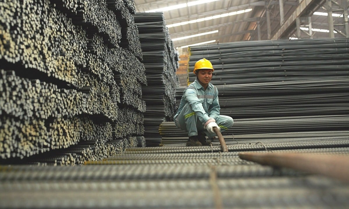 Steel prices drop sharply - VnExpress Business