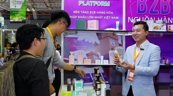 Le salon du commerce électronique transfrontalier s'est tenu pour la première fois au Vietnam