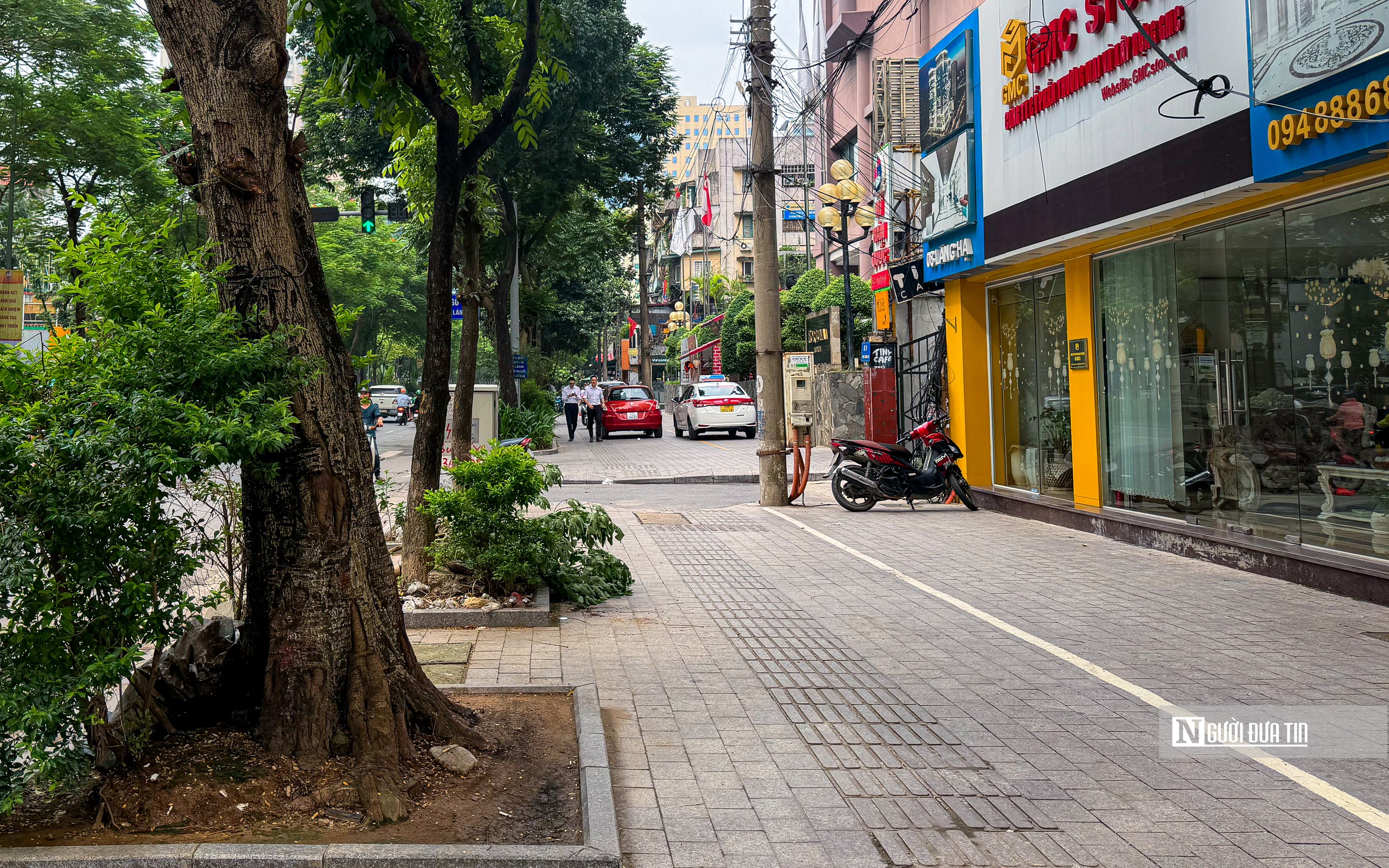 Điểm mặt các tuyến đường ở Hà Nội sắp bị xén vỉa hè, dải phân cách- Ảnh 12.