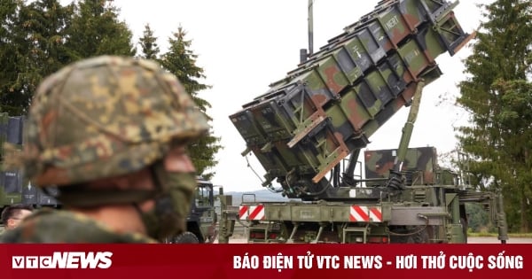 Tổng thống Ukraine muốn NATO viện trợ thêm 7 hệ thống tên lửa Patriot