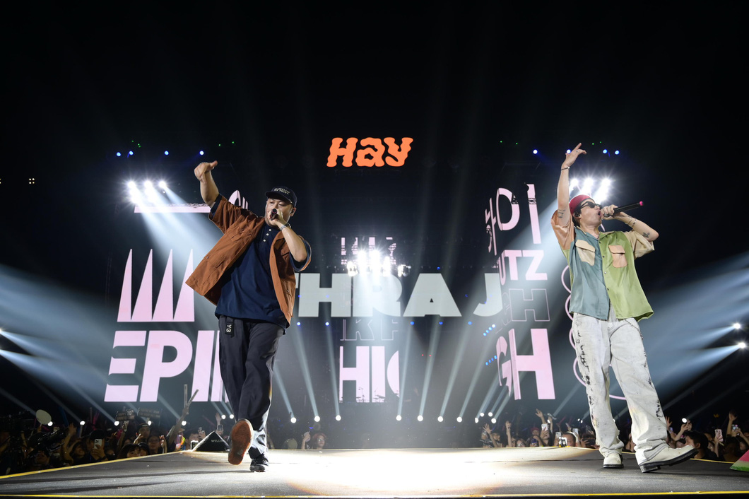 Huyền thoại hip hop Epik High 'hối hận vì giờ mới đến Việt Nam'