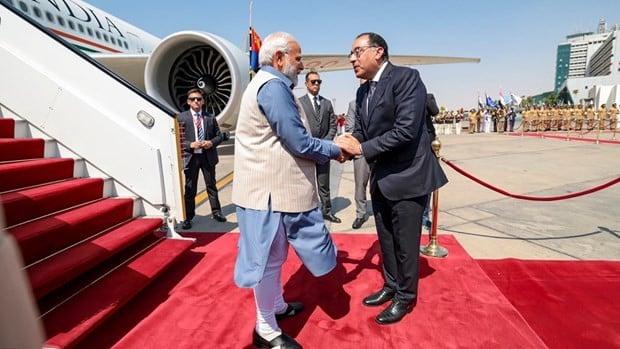 インドのナレンドラ・モディ首相がカイロに到着。（出典：MEA India/Vietnam+）
