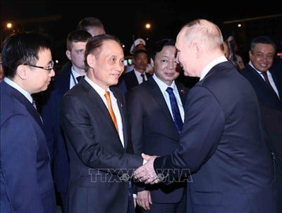 Tổng thống Liên bang Nga Vladimir Putin kết thúc tốt đẹp chuyến thăm cấp Nhà nước tới Việt Nam