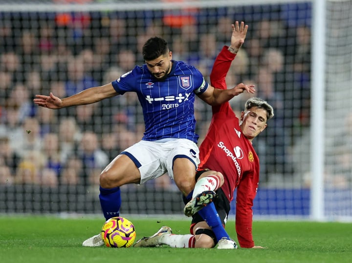 El Manchester United fue superado por el penúltimo equipo en la clasificación, el Ipswich Town. (Foto: Reuters)