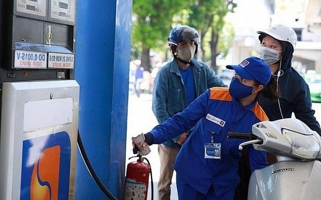 Mañana (1 de septiembre): Aplazar la gestión de precios internos de la gasolina