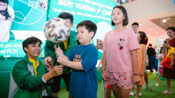 10,000 children participate in sports activities "Wall of Will"