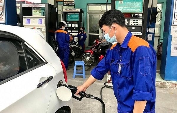 Dầu thế giới tuột dốc phiên thứ 3 liên tiếp trước thềm cuộc họp OPEC+