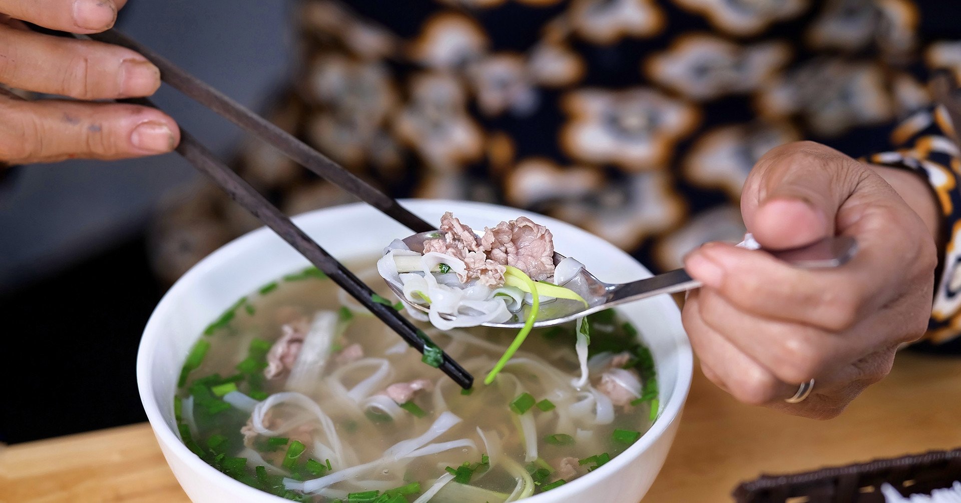 ទីក្រុងហាណូយ Pho ទៅឌីជីថល រៀបចំ និងបម្រើដោយមនុស្សយន្តឆ្លាតវៃ